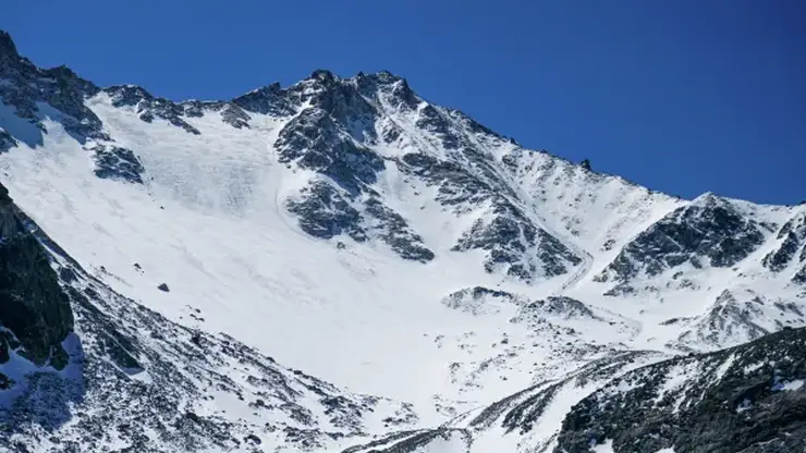Сход снежных лавин прогнозируют в Бурятии