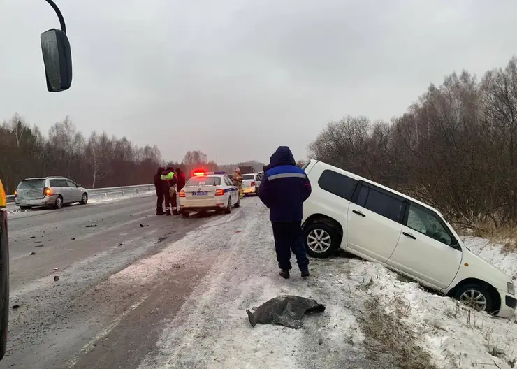 Из-за наледи на трассе «Ачинск-Бирилюссы» произошло семь ДТП