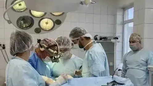 Мужчину с опухолью в голове и эпилептическими приступами спасли врачи Кузбасса
