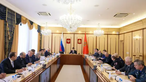 Губернатор поручил устранить последствия урагана в Красноярском крае в максимально короткие сроки