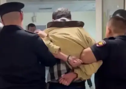 Иркутянина, напавшего на врачей с ножом, отправят на принудительное лечение