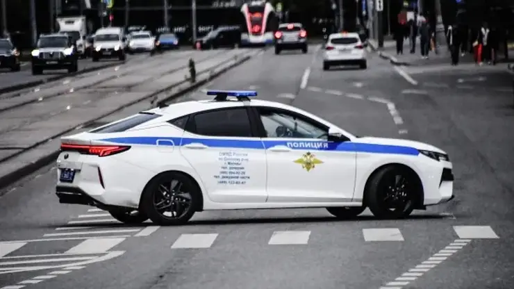 Полицейский из Красноярска признал вину в получении взятки от журналистов Baza