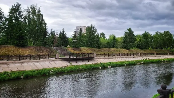 Продолжаем мерзнуть. Красноярцам обещают хмурую пятницу с сильным ветром