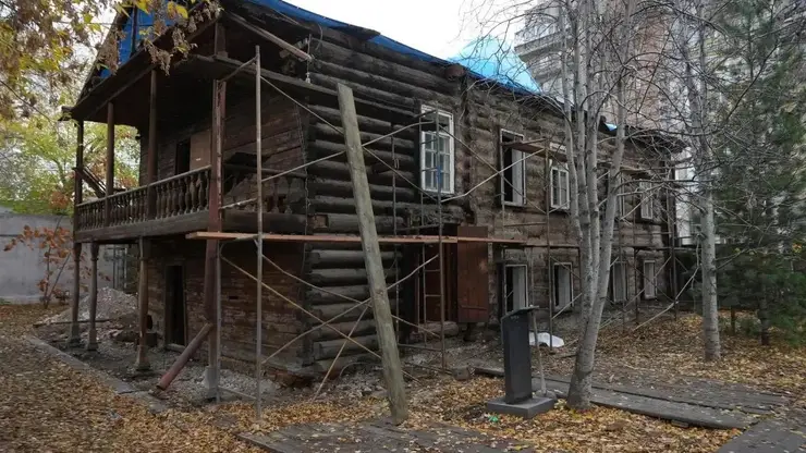 Музей-усадьбу Василия Сурикова планируют поднять на домкратах в Красноярске