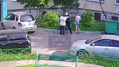 Мужчину жестоко избили в Свердовском районе Красноярска (видео)
