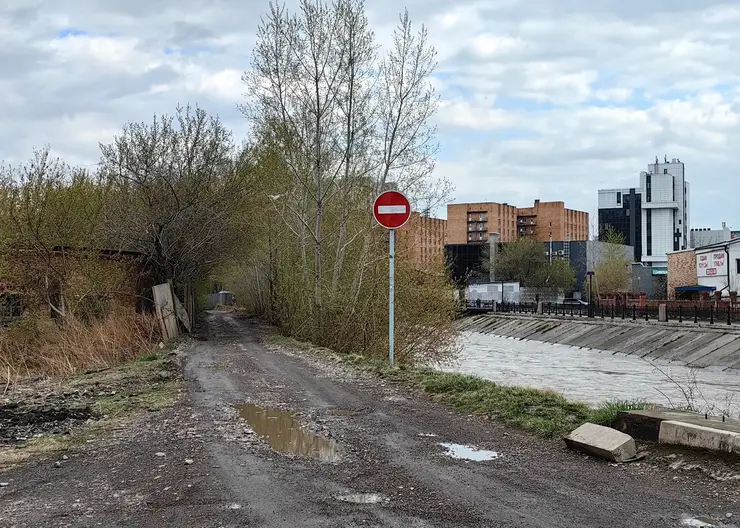 В Красноярске начали благоустраивать последний необустроенный участок набережной Качи