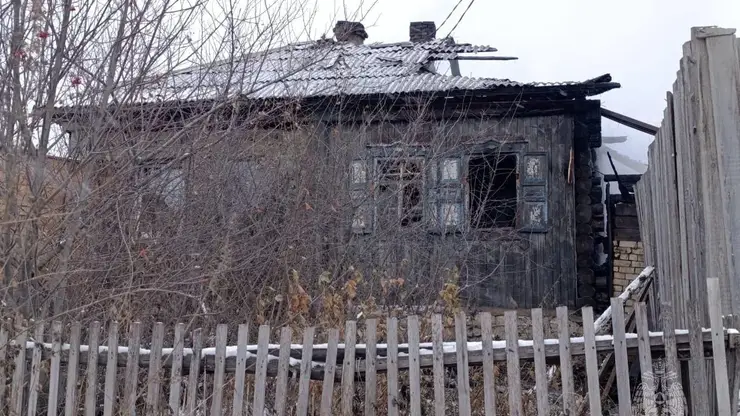 В Ачинске при пожаре в частном доме погиб мужчина