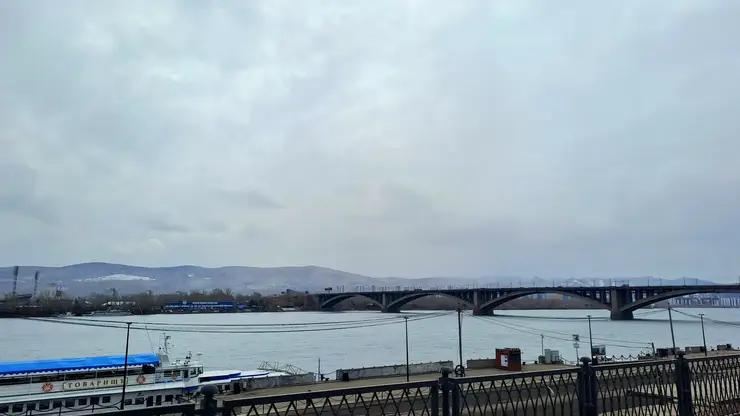 Прохладная и дождливая погода ждет красноярцев в выходные