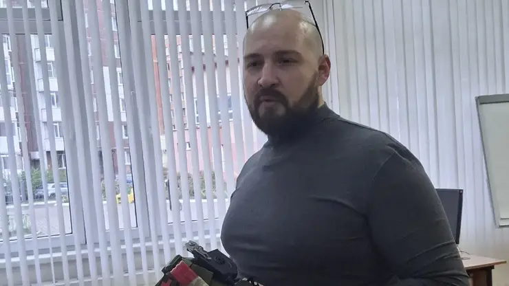 Красноярские школьники обсудили патриотизм и военную медицину с участником СВО