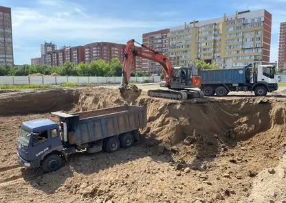 В Красноярске на месте бывшего рынка «Казачий» началось строительство бассейна