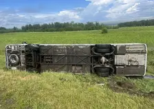 Автобус с детьми попал в ДТП в Красноярском крае: есть пострадавшие