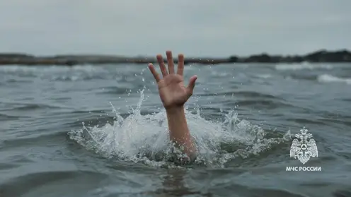44 человека утонули в водоемах Красноярского края за лето