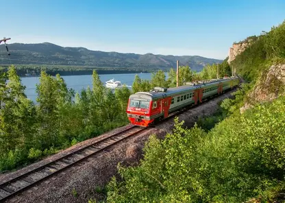 За летние месяцы более 190 тыс. пассажиров воспользовалось городскими электропоездами КрасЖД на участке Красноярск – Дивногорск