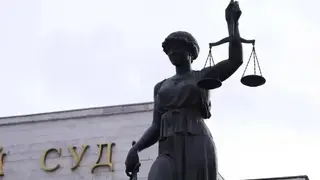 Женщину осудят за присвоение 2 млн рублей сына-участника СВО в Ермаковском округе