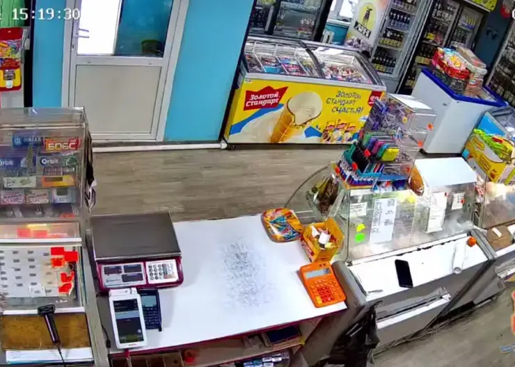 В Ачинске задержан разбойник, напавший на продавщицу с монтировкой