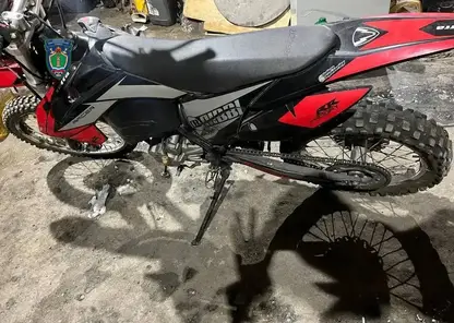 В Кузбассе отец два года давал сыну-подростку мотоцикл без прав — парень попал в аварию