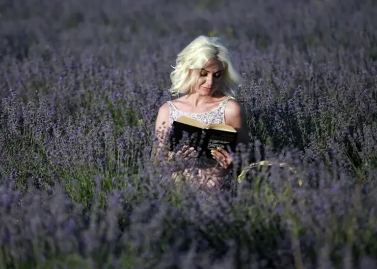 Красноярская писательница Анна Джейн вошла в тройку самых издаваемых авторов в России