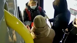 Из-за конфликта школьницы и кондуктора в Красноярске возбудили уголовное дело