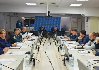 Оперштаб по ситуации с разливом топлива из резервуара на Таймыре провели в управлении МЧС по Красноярскому краю