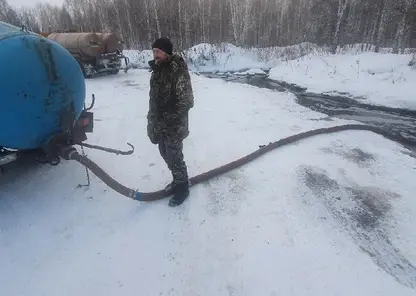 В Бирилюсском районе незаконно сливали жидкие бытовые отходы