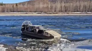 В Тыве четыре рыбака попали в шугоход