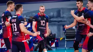Волейбольный «Енисей» победил «Зенит» в Кубке Легенд