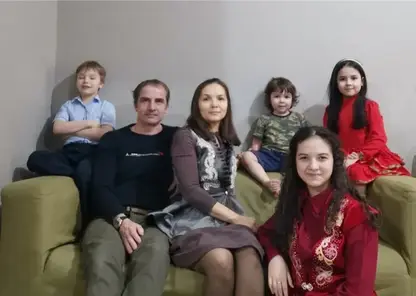 Четыре многодетные семьи из Красноярского края получили медали ордена «Родительская слава»