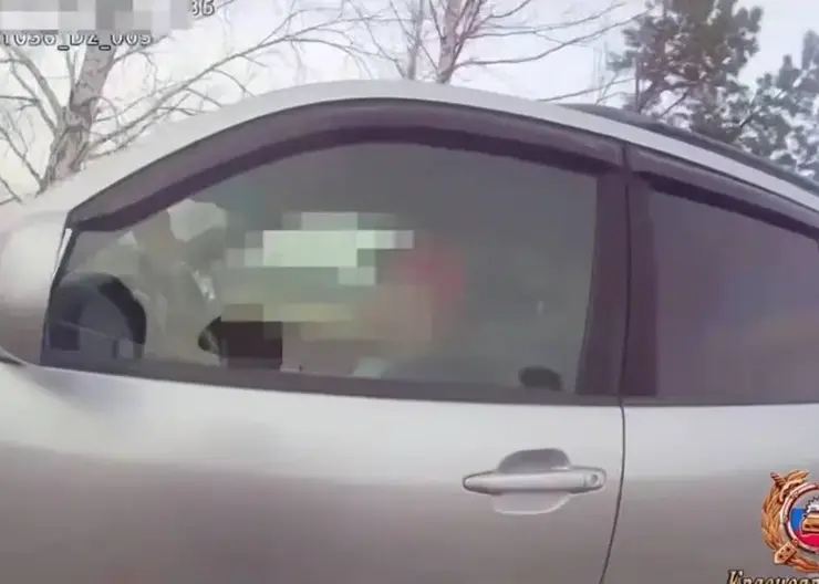 Внедорожник под управлением 9-летнего мальчика остановили в Красноярском крае