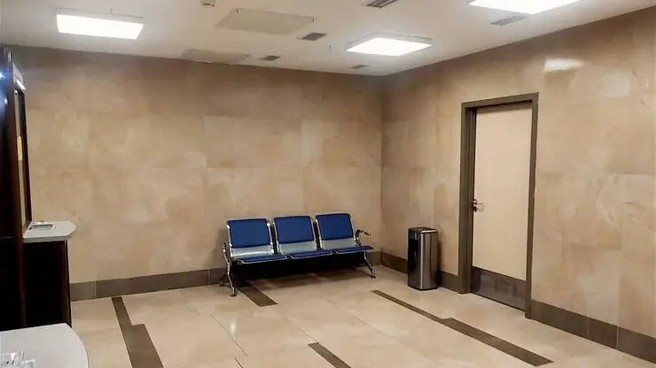 В красноярском аэропорту после ремонта открыли курительную комнату