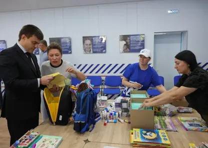 Михаил Котюков принял участие в благотворительной акции «Собери ребёнка в школу»