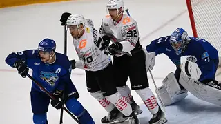 Омский «Авангард» установил клубный рекорд скорострельности в КХЛ: «ястребы» забросили три шайбы за 40 секунд