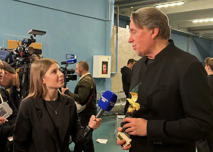 Школьница из глубинки Красноярского края попала на главную кинопремию страны «Золотой орëл» и пообщалась со звёздами