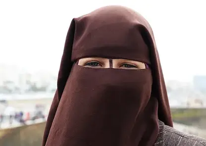 В России планируют запретить ношения никабов, балаклав и другой одежды закрывающей лицо