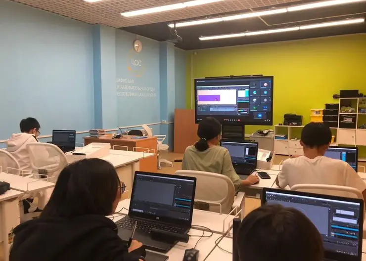 Первые 100 якутян завершают обучение в новой лаборатории анимации