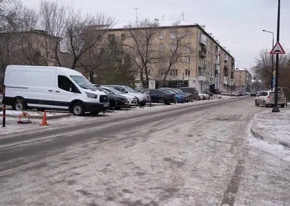 Парковке на Красной Армии вернули статус бесплатной