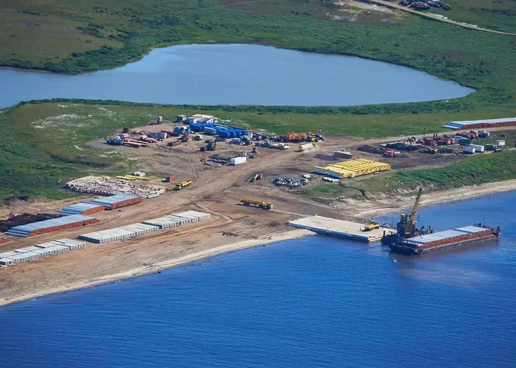 На Таймыре 300 вахтовиков не могут улететь домой из-за невыплаченной зарплаты