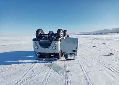УАЗ с туристами опрокинулся на Байкале: погибла женщина