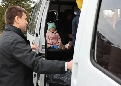 Красноярским семьям при рождении седьмого и последующего ребёнка будут выдавать микроавтобус