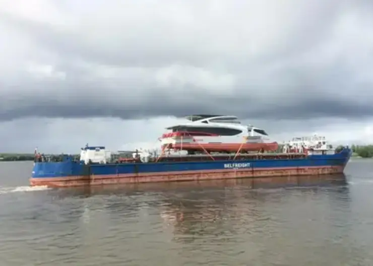 С мая в Красноярске запустят водные прогулки по Енисею