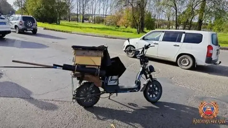 Легковушка сбила пенсионера на электровелосипеде в Зеленогорске (видео)