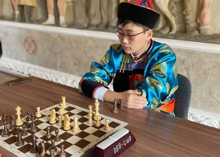 Подросток из Бурятии стал международным мастером по шахматам 