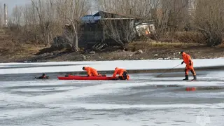 Самые опасные места для выхода на лед в Красноярском крае назвали в МЧС