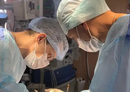 В Красноярске врачи впервые провели операцию на сосудах шеи