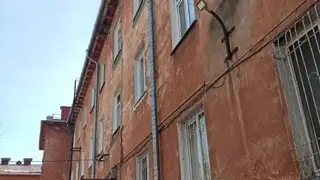 Ленинский округ Омска перевели в режим повышенной готовности из-за аварийного состояния домов Ленинский округ Омска перевели в режим повышенной готовности из-за аварийного состояния домов