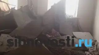 Потолок рухнул в детской больнице Новосибирска Потолок рухнул в детской больнице Новосибирска