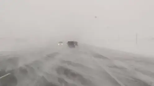 Снежный капкан: трасса на севере Красноярского края закрыта из за чёрной пурги