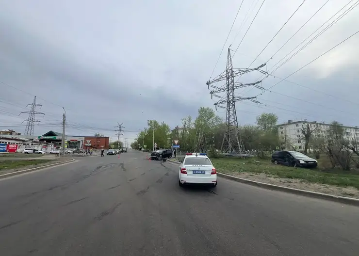 В Иркутске столкнулись «Хонда» и «Лексус», есть погибший