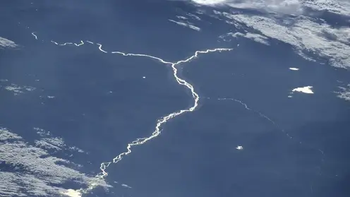 Красноярский космонавт показал родные пейзажи из космоса