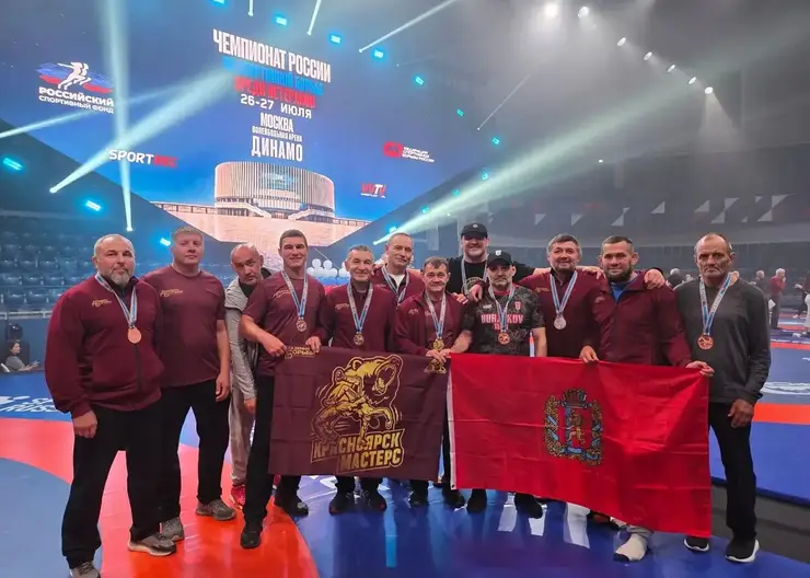 Красноярские борцы завоевали 14 медалей на открытом чемпионате России