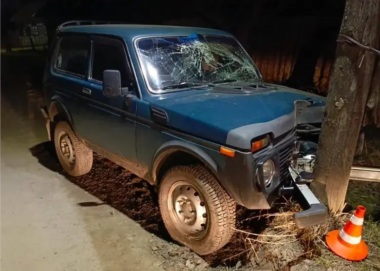 Бесправник с детьми в машине попал в ДТП на юге Красноярского края